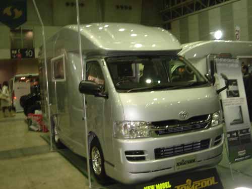 �Z�L�\�[�{�f�B�[�@�g��200�k